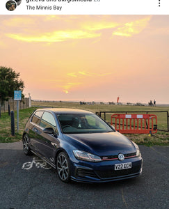 VW Golf GTI with some short 3D gel plates