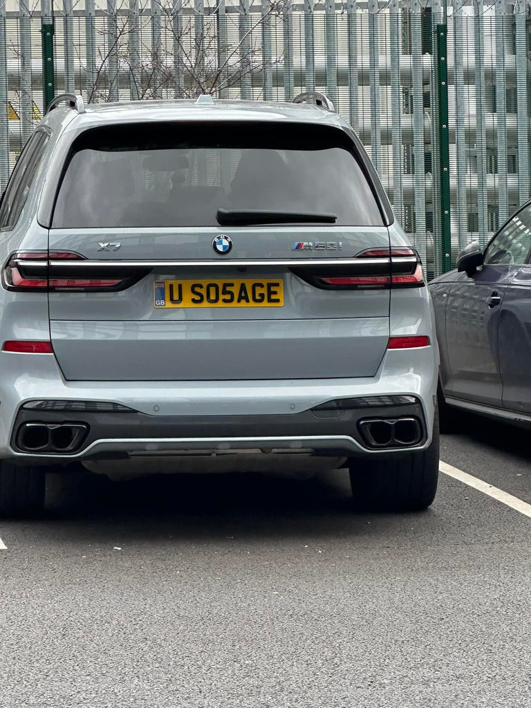 BMW X7 M50i with a sausage reg on 4D plates