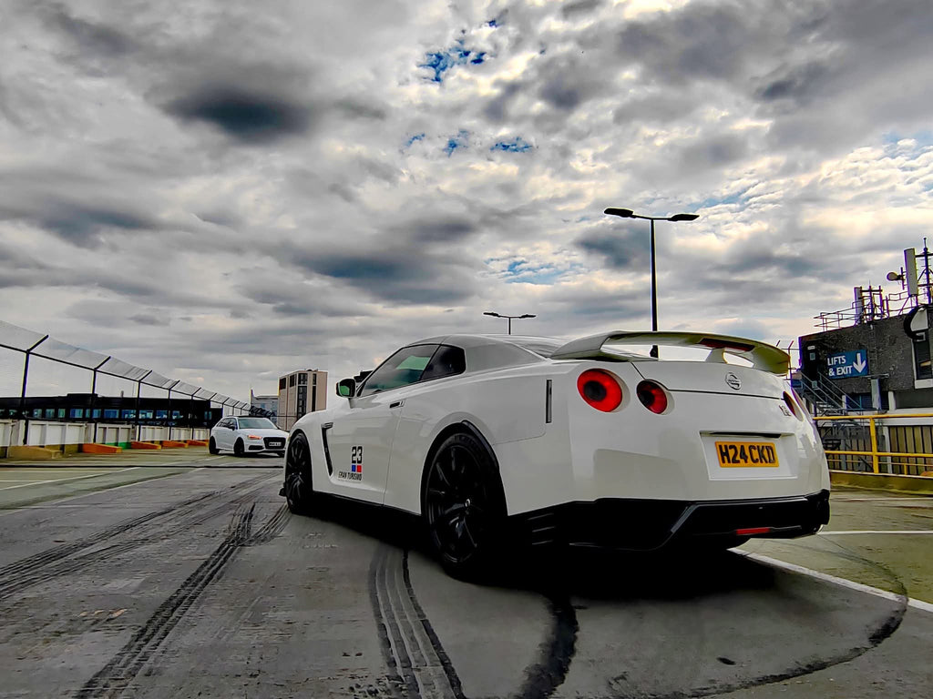 Delta R35 Nissan GTR R35 with some 3D gel plates – Delta Plates