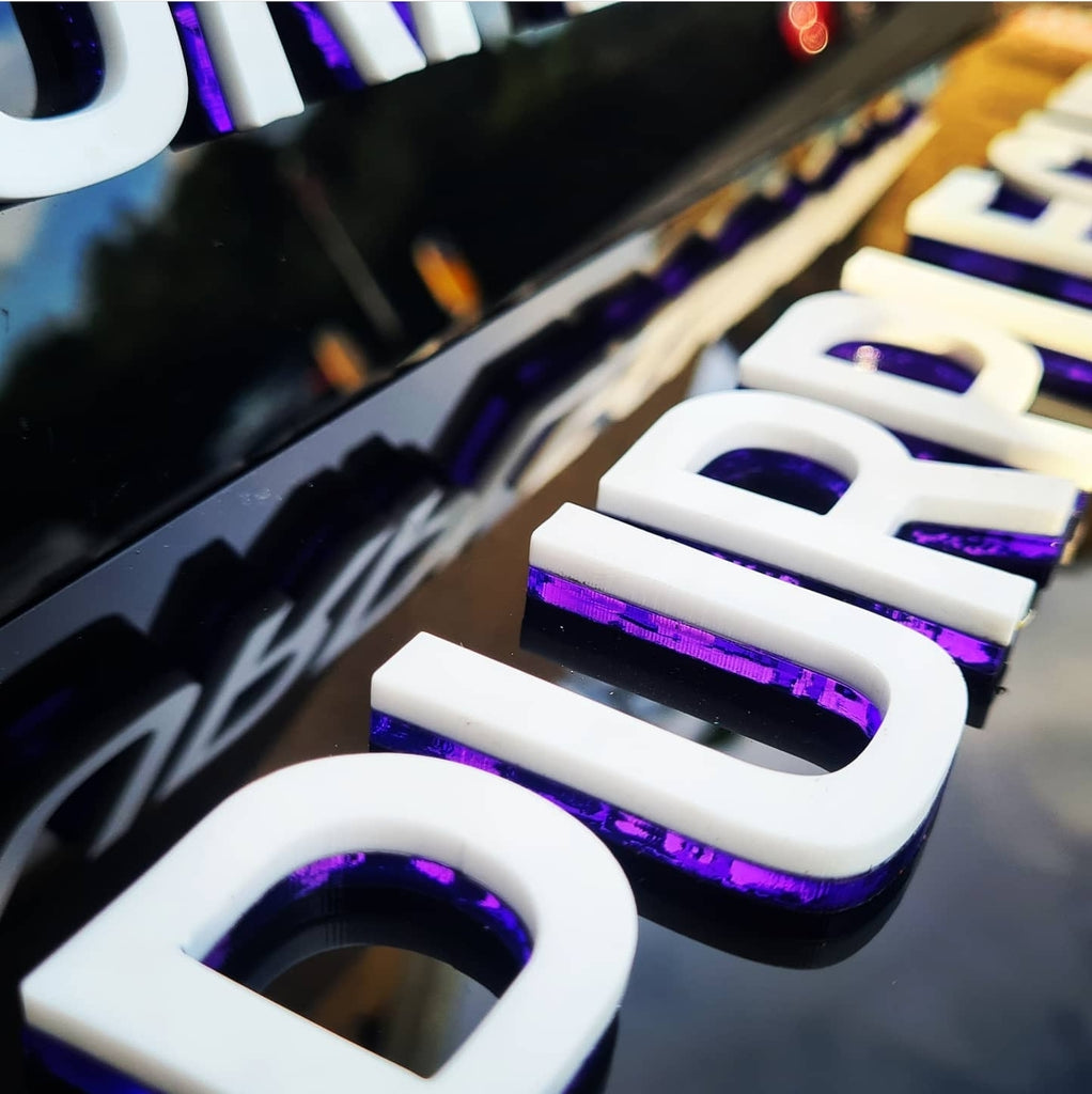 Instagram 4D plates for a Seat Cupra – Delta Plates
