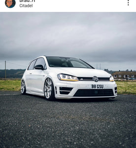VW Golf R with some short 3D gel plates